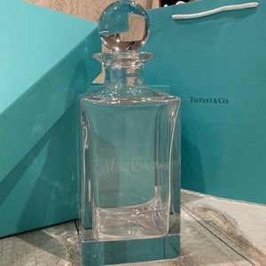 Tiffany crystal scotch decanter. ENGRAVED MERRY CHRISTMAS!!!